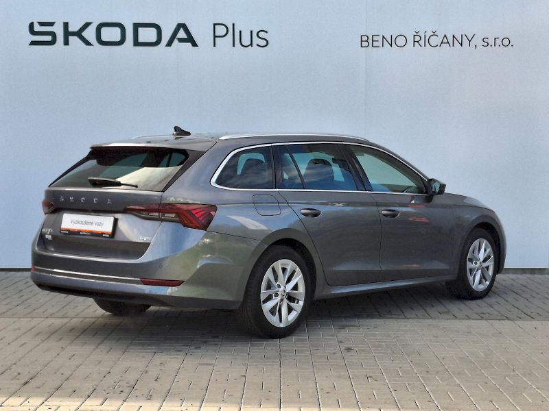Škoda Octavia (2022) Combi Style Plus DSG 4x4 2,0TS - fotka 2 z 34
