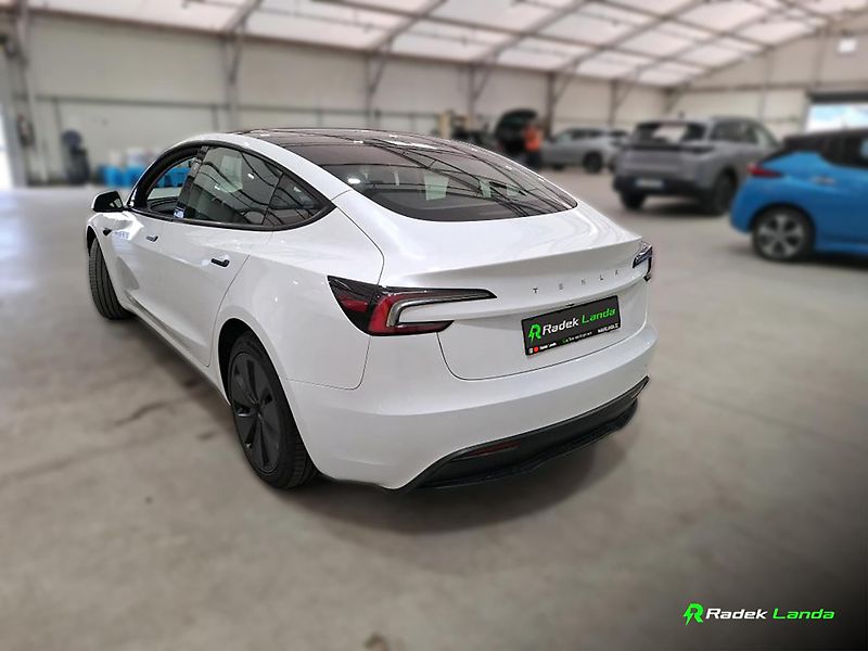 Tesla Model 3 (2024) RWD Highland | HW4 | LFP - fotka 4 z 6