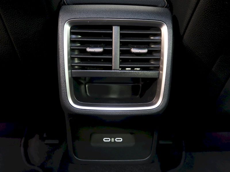 Škoda Octavia (2024) TOP SELECTION 2.0TDI 110KW DSG - fotka 40 z 43