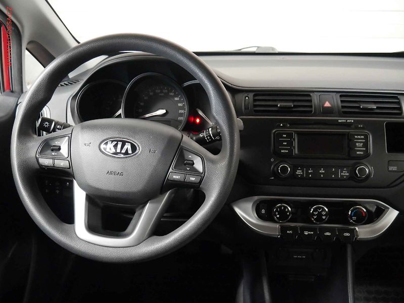 Kia Rio (2013) 1.1 CRDI, 2.maj,ČR, servis - fotka 11 z 16