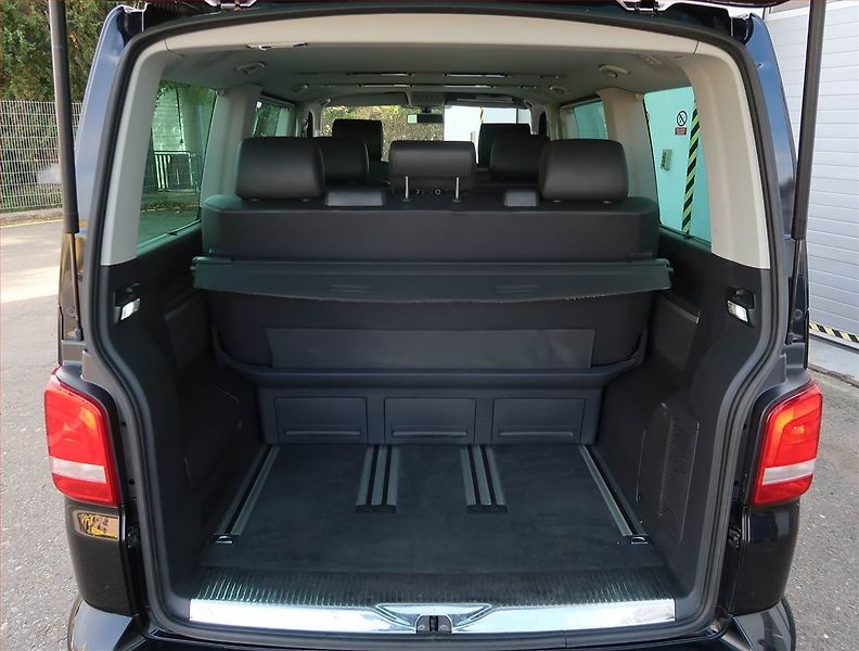 Volkswagen Multivan (2013) Highline 2.0 TDI, 1Maj - fotka 14 z 22