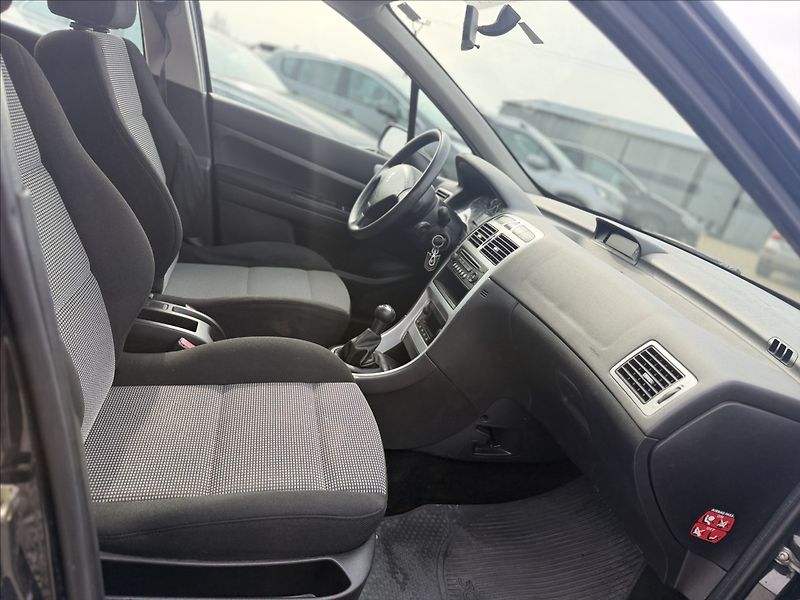 Peugeot 307 1,6 HDI DIGIKLIMA - fotka 19 z 22
