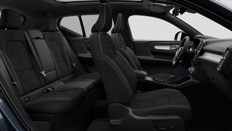 Volvo XC40 (2026) 2,0 B4  Plus - fotka 5 z 9