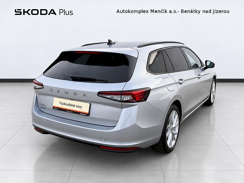 Škoda Superb (2024) COMBI SELEC TD 110/2.0 A7F - fotka 2 z 32
