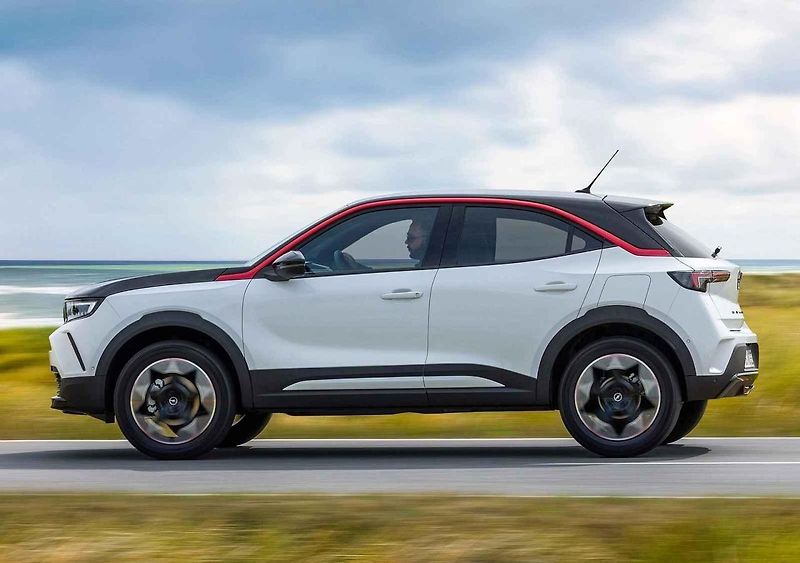 V rozmezí dvou měsíců Opel přiváží na trh dvě nová městská SUV