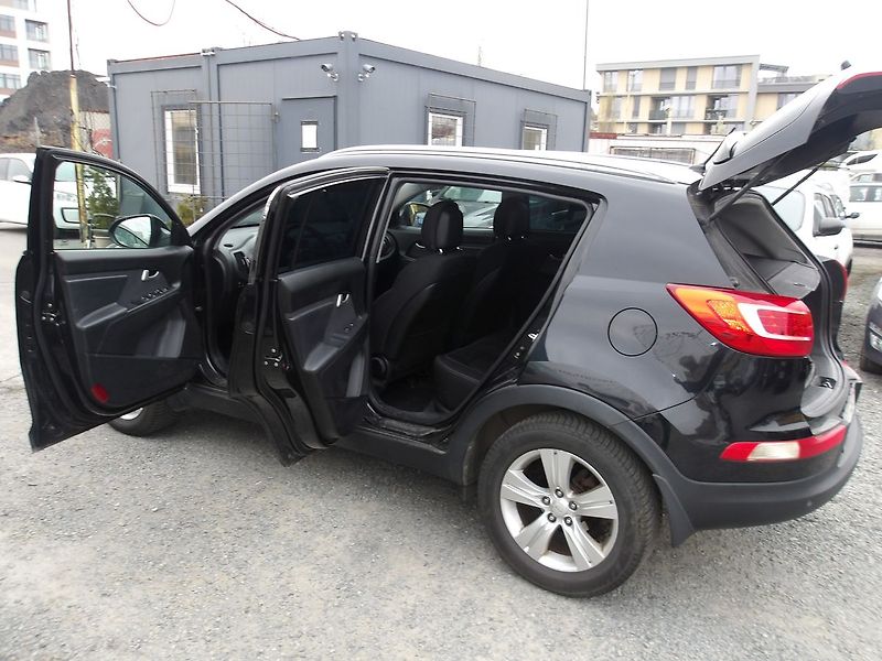 Kia Sportage 1,6GDi 99 kW ČR Serv.kn! - fotka 27 z 32