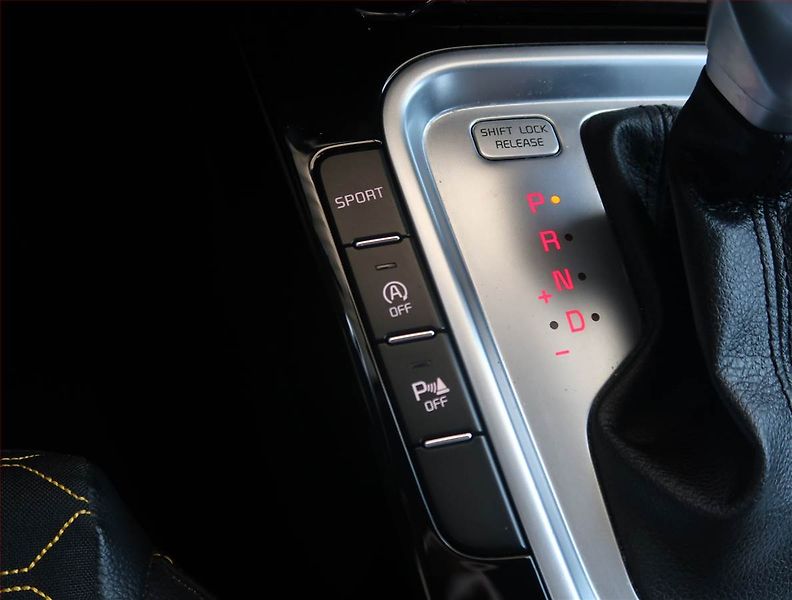 Kia XCeed (2019) TOP 1.4 T-GDI, Automat - fotka 19 z 26