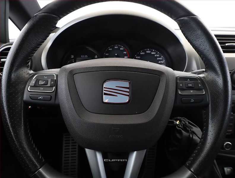 Seat Leon (2010) 2.0 TSI Cupra R, Navi, Xenony - fotka 8 z 18