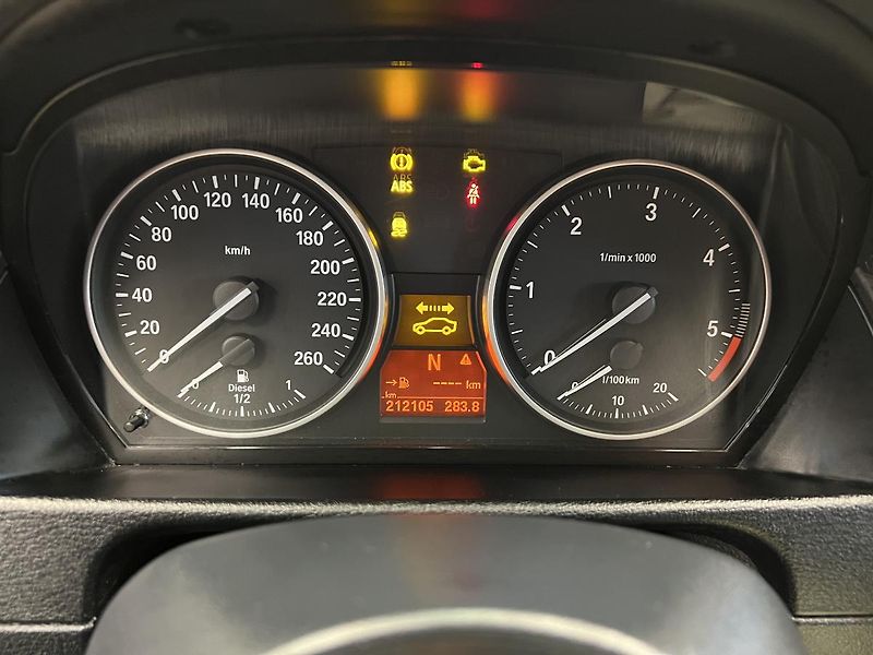 BMW X1 2.0D 18D 105 kW - fotka 10 z 18