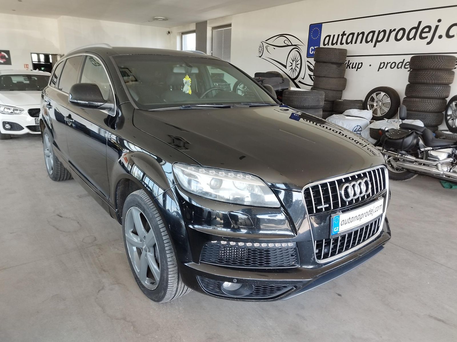 Audi Q7 TDI,176KW,4X4,R20,LED,TAŽNÝ,ČR