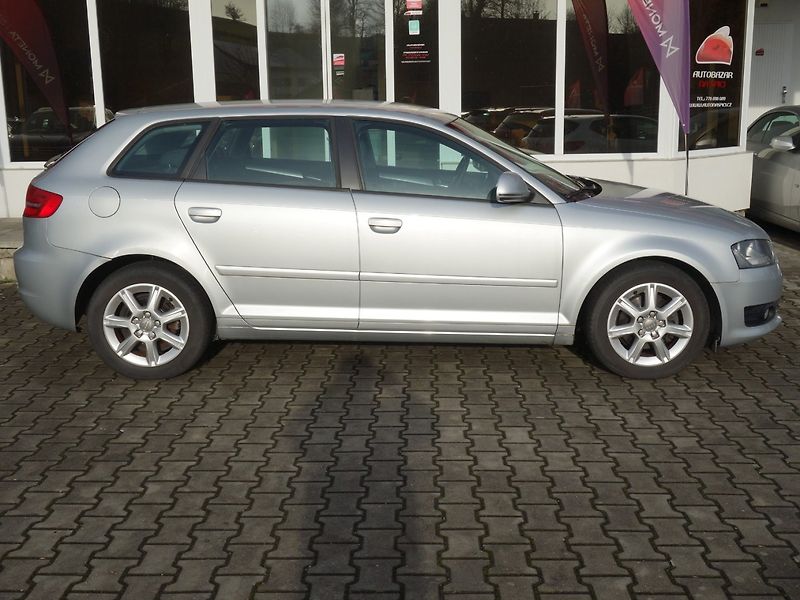 Audi A3 (2009) 2.0TDi 103kW MAN -SERVISOVÁNO - fotka 9 z 34
