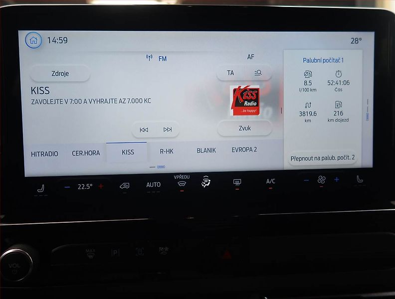 Ford Tourneo Custom (2024) Titanium 2.0 EcoBlue, ČR, 1Maj - fotka 12 z 21