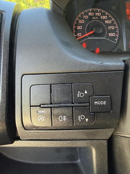 Citroën Jumper 2.2 HDi  103kW - fotka 14 z 19