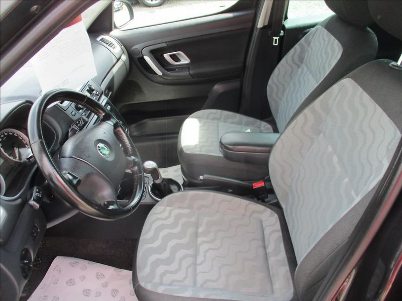 Škoda Roomster 1,2 i Style, aut.klima,servis, - fotka 13 z 33