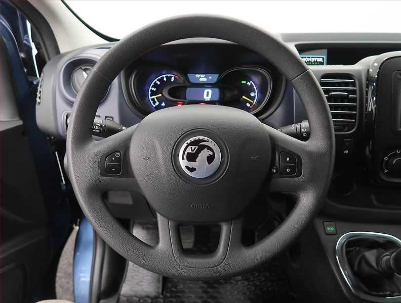 Opel Vivaro (2016) 1.6 BiCDTI, Bus, 9Míst - fotka 16 z 19