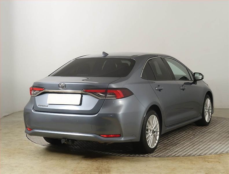 Toyota Corolla (2021) 1.5 VVT-i, Serv.kniha - fotka 5 z 19