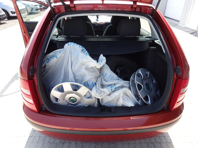 Škoda Fabia 1,2 47kW KLIMA, KOUPENO ČR - fotka 10 z 16