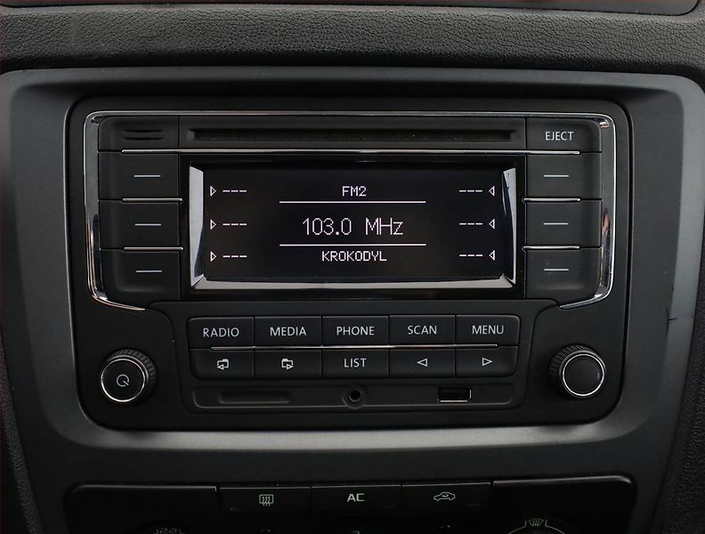 Škoda Octavia (2010) 1.6, po STK, rezervace - fotka 12 z 16