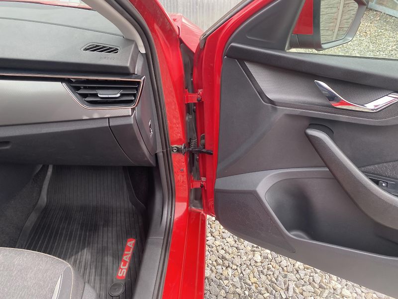 Škoda Scala 1.0i G-TEC STYLE CZ DPH LED 1A - fotka 126 z 156
