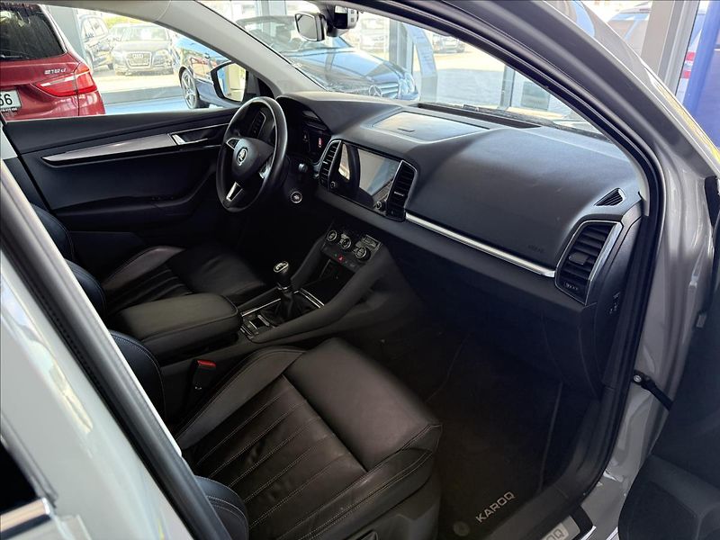 Škoda Karoq 2,0   TDI 110kW,4X4,SERVISKA - fotka 8 z 25