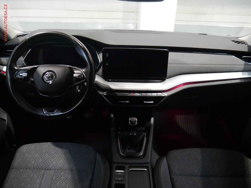 Škoda Octavia (2020) 2.0TDi, ČR, LED, park.čidla - fotka 8 z 27