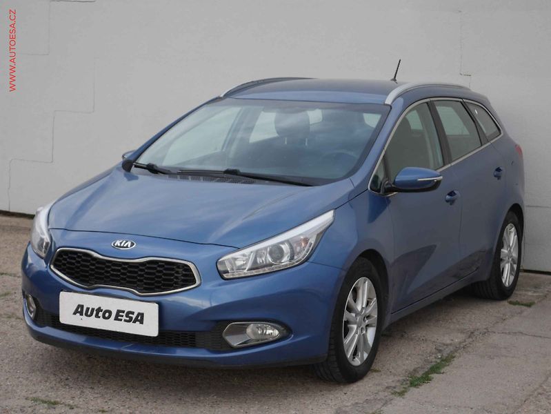 Kia Ceed (2014) 1.6 CRDi, AC, temp - fotka 3 z 17