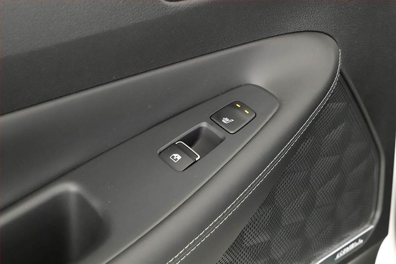 Hyundai Santa Fe (2023) Premium 2.2 CRDi - fotka 20 z 21