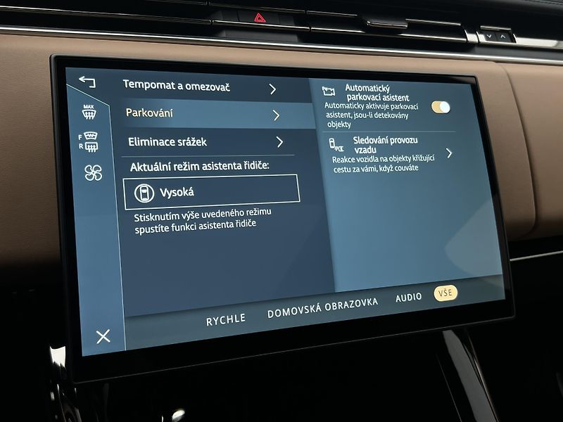 Land Rover Range Rover Sport (2026) P460e DYNAMIC SE AWD REZERVACE - fotka 42 z 48