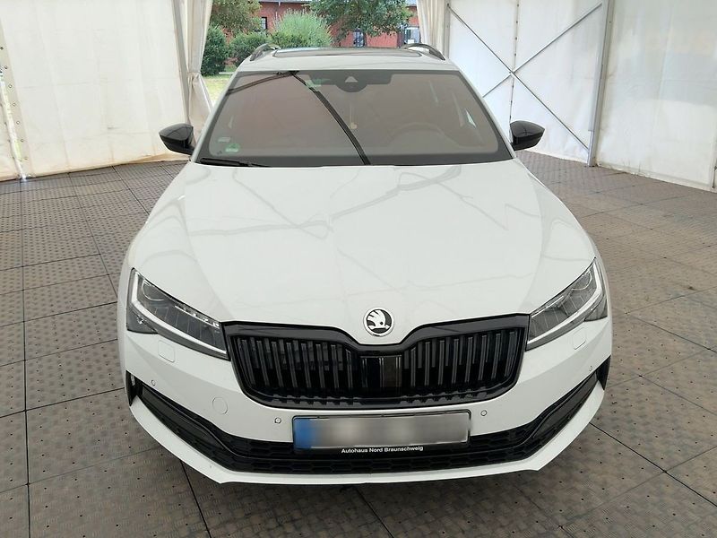Škoda Superb (2021) Sportline 2.0 TSI 4x4 DSG - fotka 2 z 12