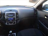 Hyundai i30 (2008) 1.6 CRDi, zamluveno - náhled 8