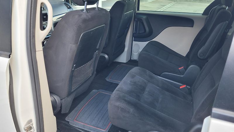 Dodge Grand Caravan 3,6i - fotka 15 z 20