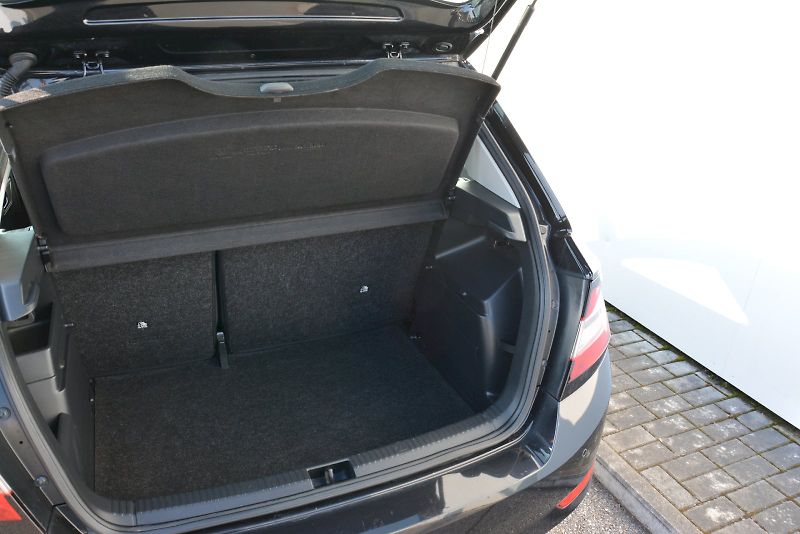 Škoda Fabia (2018) 1.0 MPI 55kW Ambition PLUS - fotka 12 z 25
