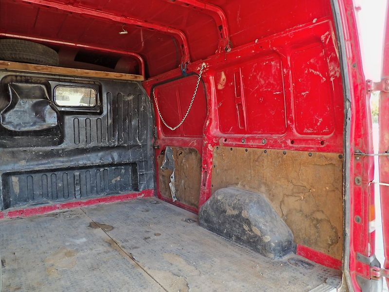 Ford Transit 2.0TDdi 73kW 300s Tažné - fotka 17 z 24