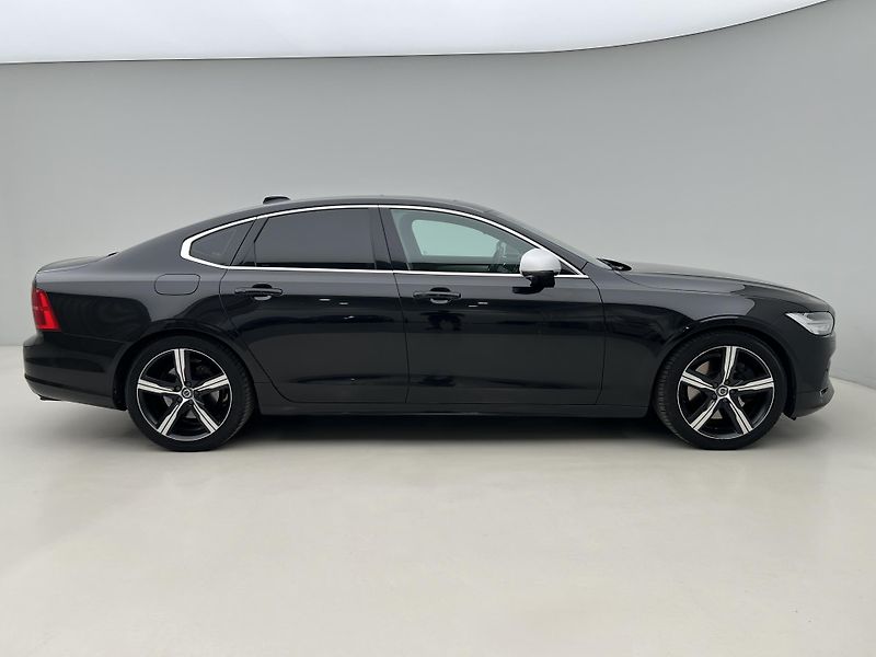 Volvo S90 D5 AWD R-DESIGN AUT - fotka 8 z 41