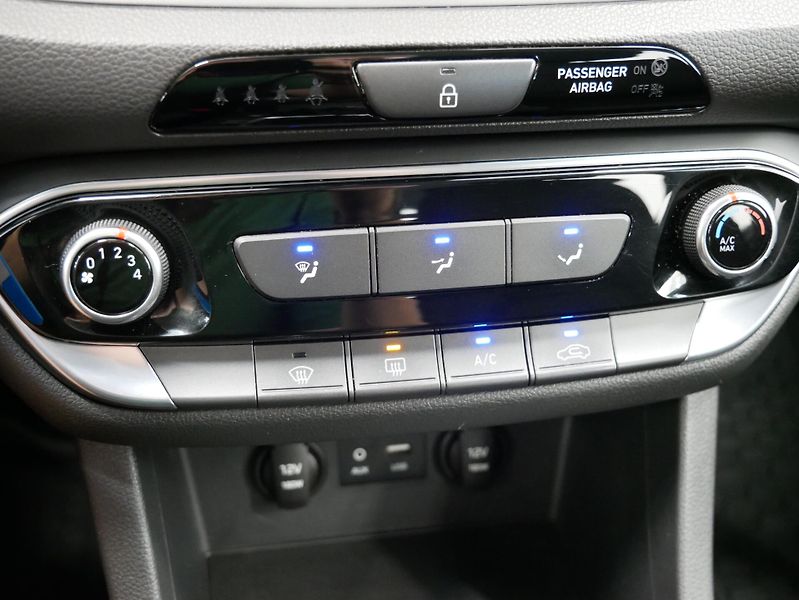 Hyundai i30 - fotka 19 z 21