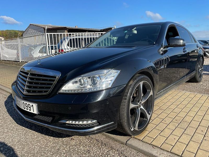 Mercedes-Benz Třídy S (2009) 350 CDI Long 4 matic! - fotka 11 z 64