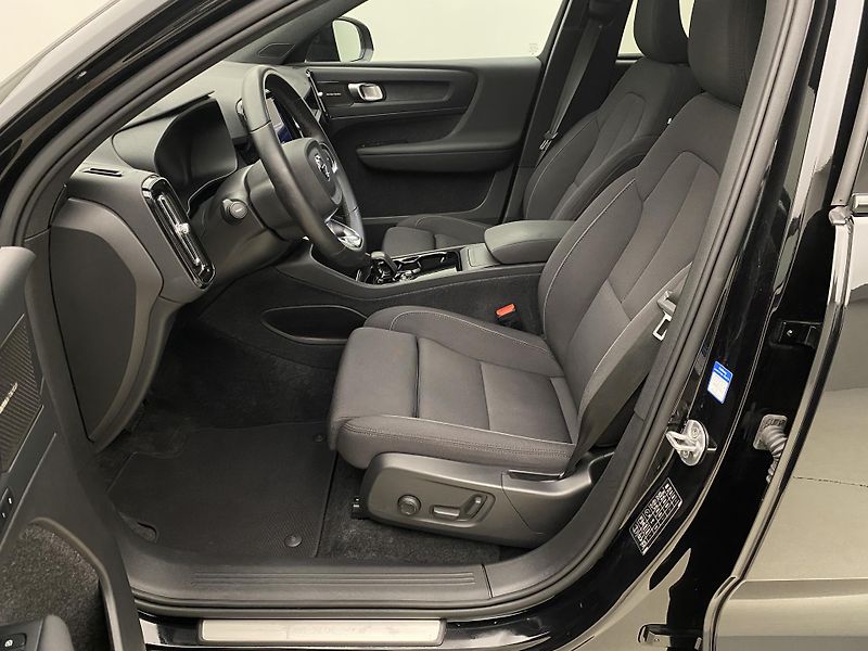 Volvo C40 PURE ELECTRIC SINGLE ULTIMATE - fotka 3 z 57