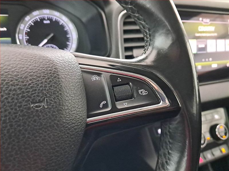 Škoda Karoq (2018) Style 1.6 TDI, Tempomat - fotka 18 z 18
