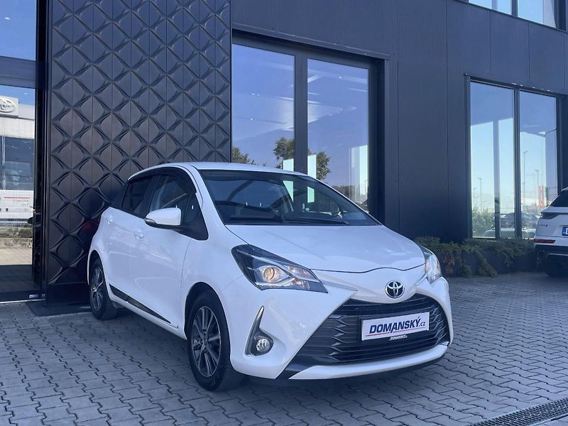 Toyota Yaris ACT. TREND Y20 1.5 VVT-i 82 kW - fotka 7 z 23