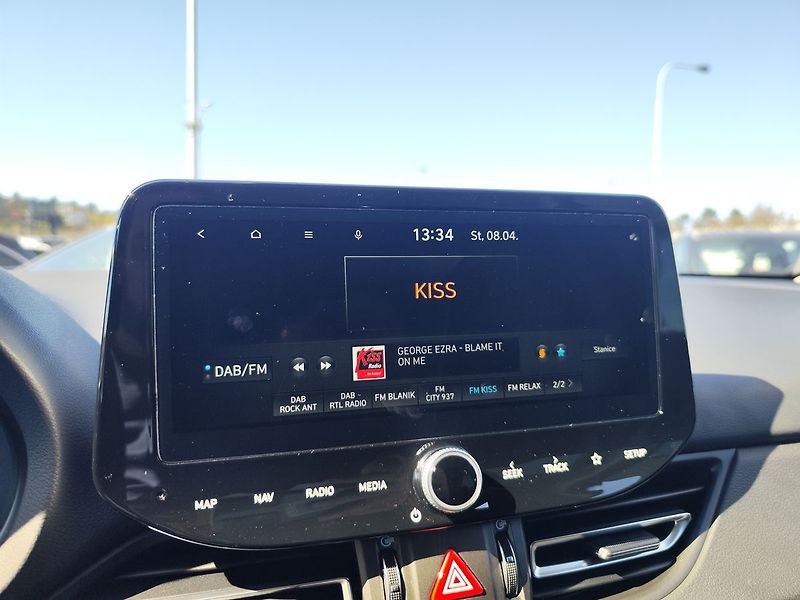 Hyundai i30 1.0 T-GDi/74kW Style DCT MHEV - fotka 18 z 36