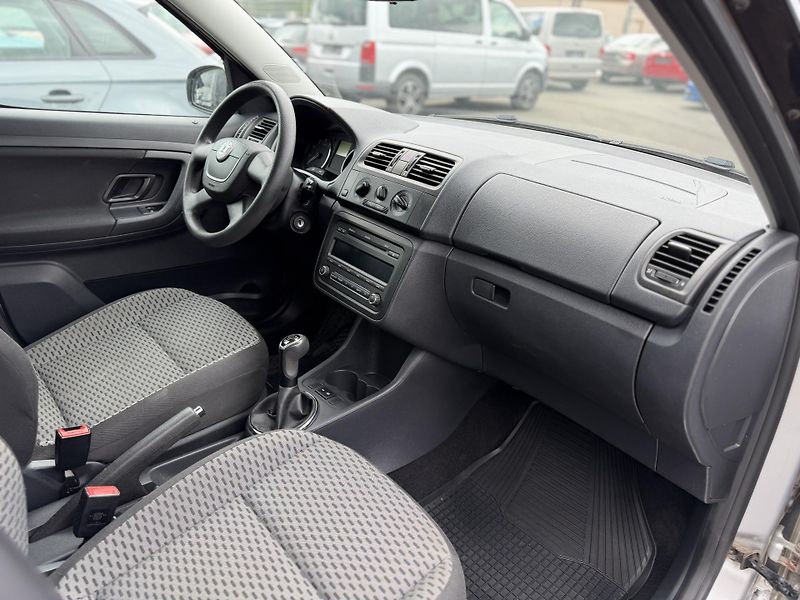 Škoda Roomster 1.2 tsi, 77kw, velký servis - fotka 9 z 13