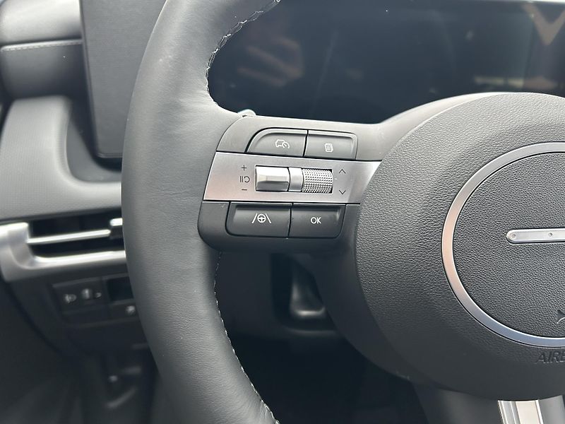 Hyundai Tucson 1,6 T-GDI PHEV 211kW SMART FL - fotka 18 z 34