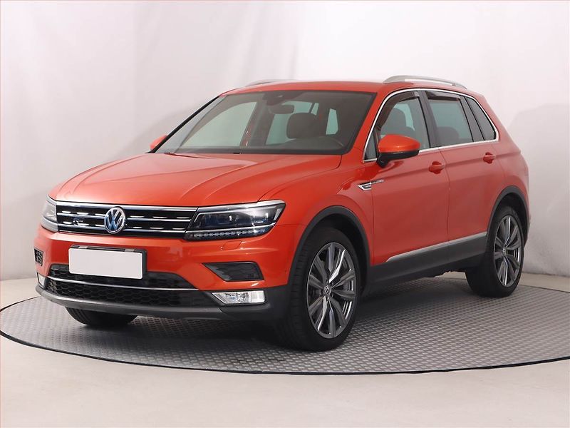 Volkswagen Tiguan (2017) Highline 2.0 TSI - fotka 2 z 23