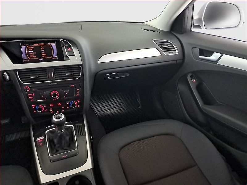 Audi A4 Allroad (2009) 2.0 TDI, 4X4, Xenony - fotka 8 z 19