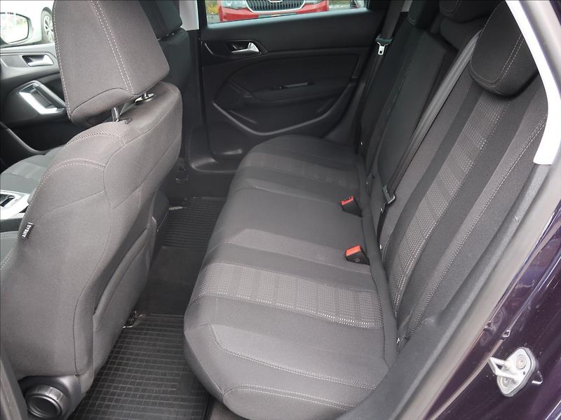 Peugeot 308 2,0 BHDi,110kW,BusinessLine - fotka 18 z 24