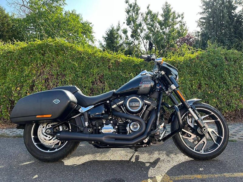 Harley-Davidson FLSB Softail Sport Glide (2021) - fotka 3 z 13