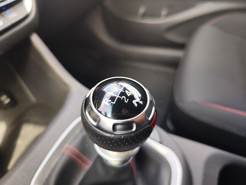 Hyundai i30 1.5 T-GDI/117kW N-Line - fotka 23 z 35