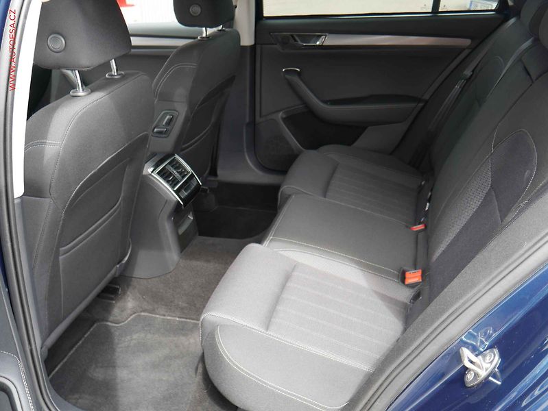 Škoda Superb (2020) 2.0TDi, Style, DSG, LED - fotka 10 z 23