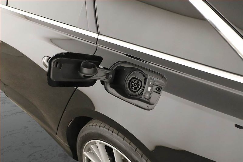 Audi A6 (2022) 50 TFSI e - fotka 20 z 21