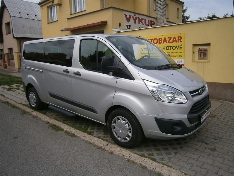 Ford Tourneo Custom 2,2 TDCI - fotka 1 z 26